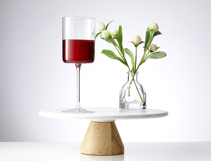 When it comes to choosing the perfect wine glass, the people in the winemaking industry usually say one of these slogans: have a separate wine glass for each blend and grape variety, or one glass fits all. However, your choice of wine glass boils down to your personal preference. Over time, there has been a lot of improvement in the shape of wine glasses, varying from basic and affordable to luxurious and expensive styles, which can make your decision-making interesting. In this review, however, we shall be examining the best wine glass of all time – the JoyJolt Claire Red Wine Glass Set. The wine glasses come in two sets – a set of two and a set of four. They are large, beautifully-shaped wine glasses designed and manufactured with high-end, durable crystals. The glasses are lightweight and are ideal for couples, friends, colleagues and anyone with a flair for superior wine glasses. They are perfect for special events, home bars, wedding ceremonies, dinners, and all kinds of parties. The classy wine glasses have cylinder-shaped bodies with slim stems and curved rims that add a sense of humor to your wine. The wine glasses can also be a wonderful gift for people you love. So, get it for yourself today and drink your wine in style.