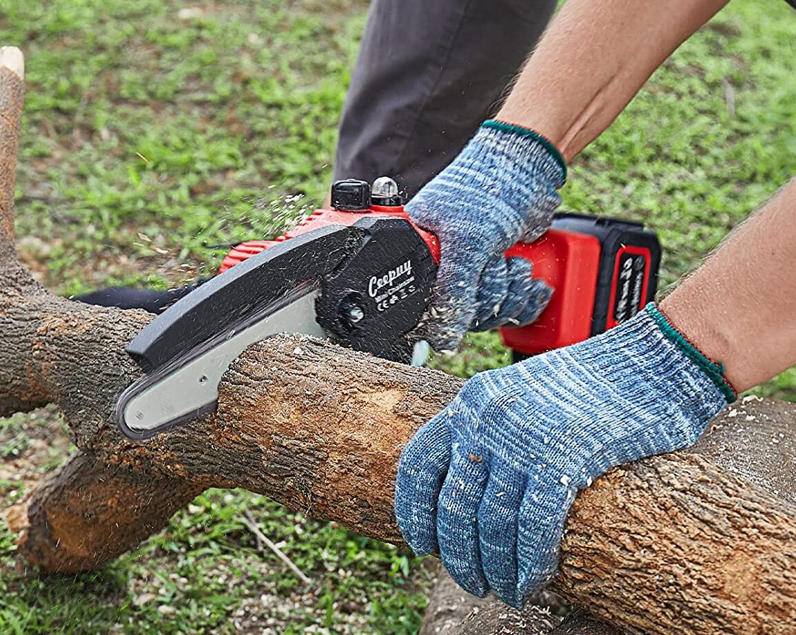 Cordless Ceepuy Mini Pruning Chainsaw