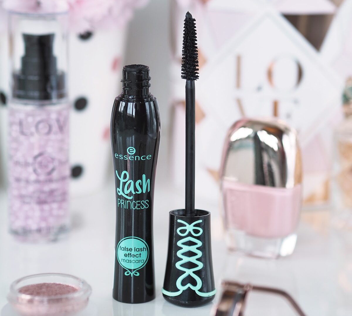 Essence - Mascara Volume Effect false eyelashes - Lash Princess
