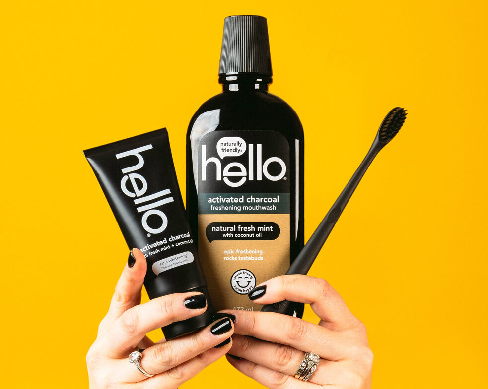hello® activated charcoal mouthwash