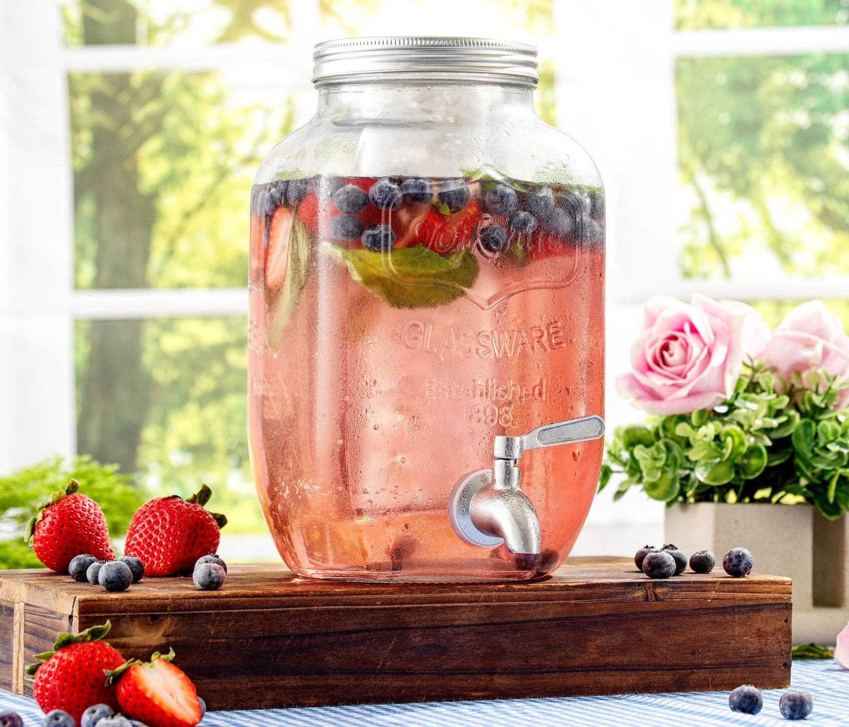 JoyJolt Glass Drink Dispenser