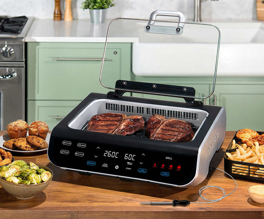 Gourmia 5-in-1 FoodStation Smokeless Grill & Air Fryer