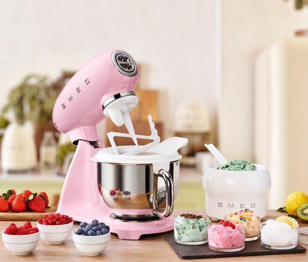 Smeg kitchen machine - pink