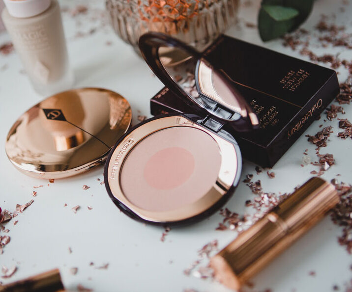Charlotte Tilbury Charlotte Tilbury Cheek To Chic Swish & Pop Blusher