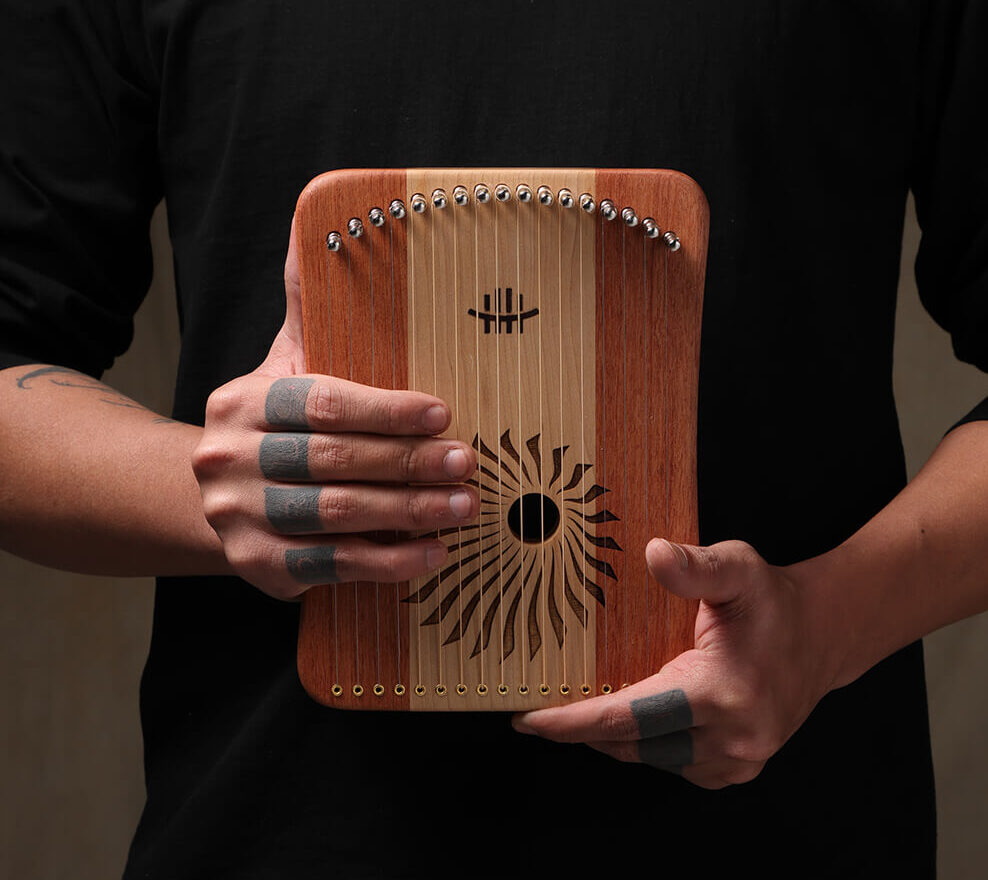 Hluru Harpika FingerPlay