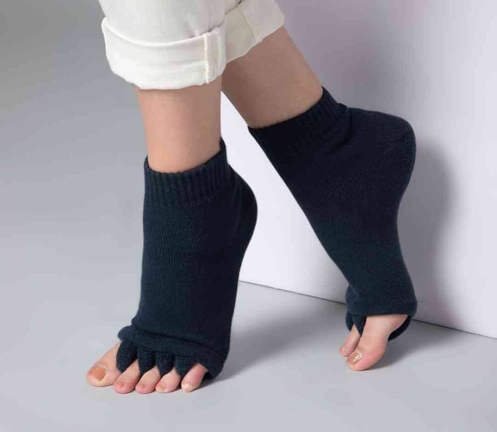Triim Fitness Toe Separator Yoga Gym Sports Massage Socks for Foot Alignment