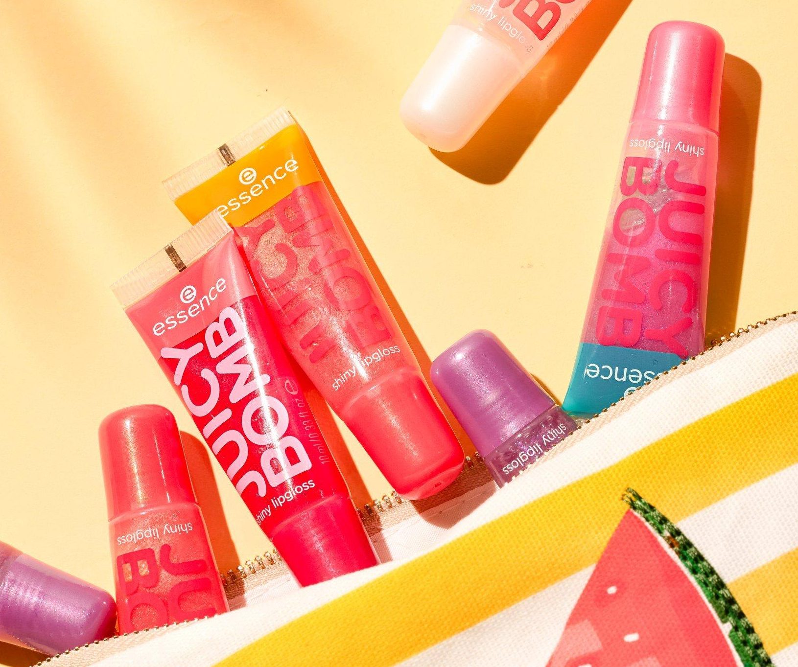 JUICY BOMB shiny lipgloss
