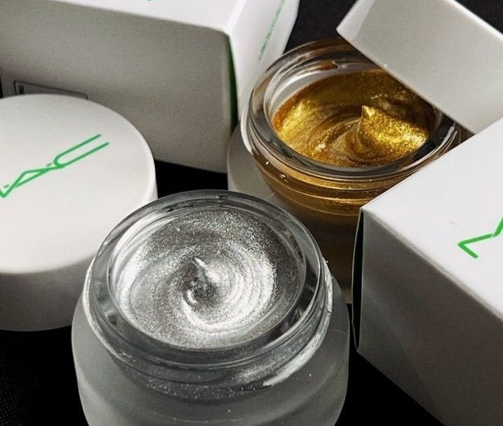 MAC UNDERGROUND: JELLY SLIME ALL-OVER HIGHLIGHTER