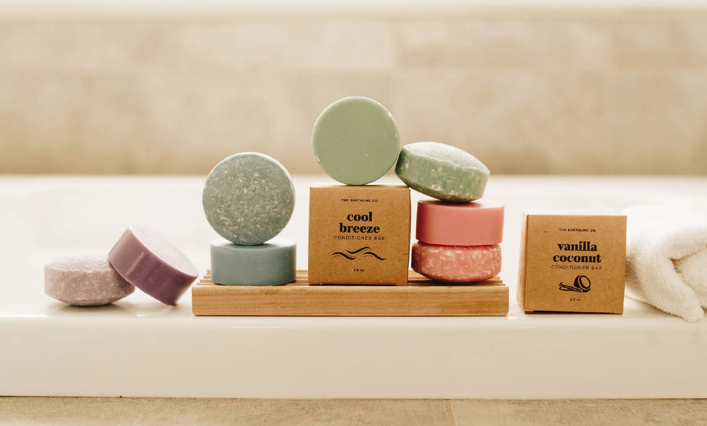 Earthling Co.'s plastic-free shampoo bars