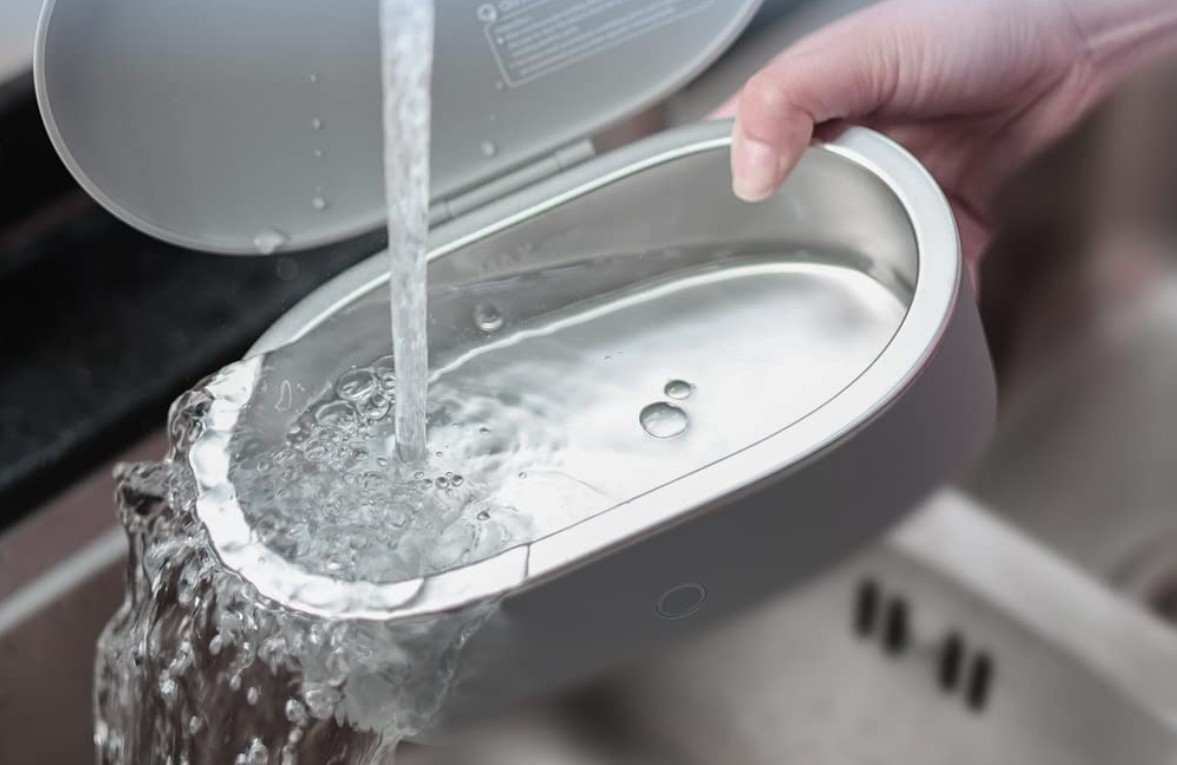 Portable Ultrasonic Jewelry Cleaner