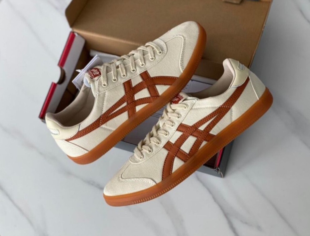 Tokuten by Onitsuka Tiger