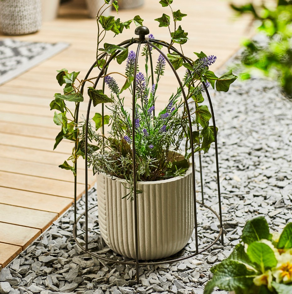 Ivyline Outdoor Plant Support Zinc H60cm W36cm