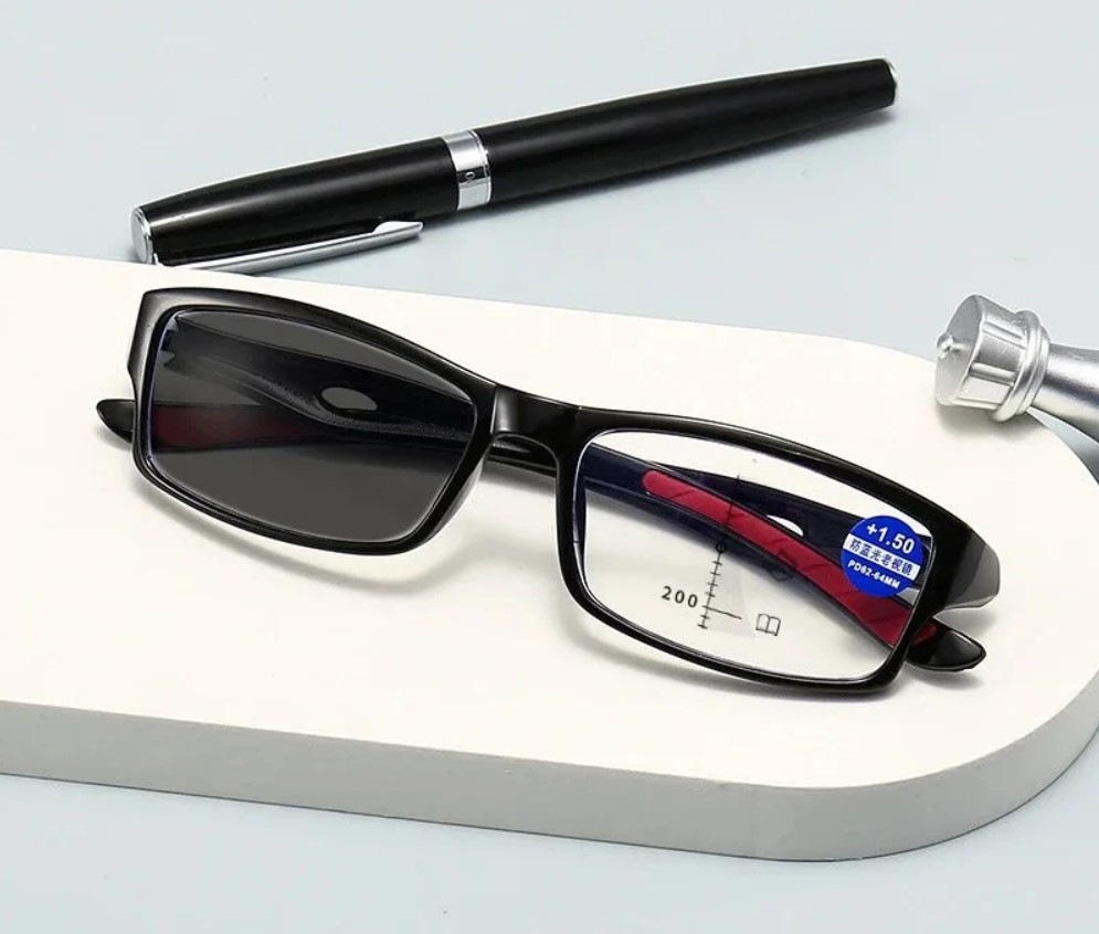 Progressive Multifocal Photochromic Reading Glasses